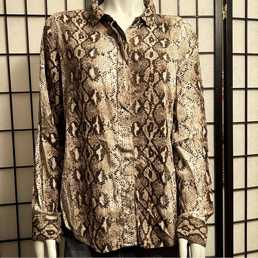 Alexander Jordan Snakeskin Print Button Down Shirt With Tuxedo Tail